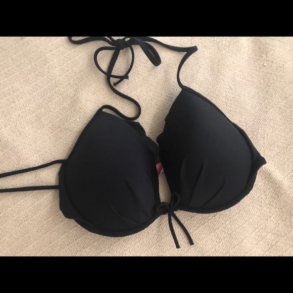 Victoria’s Secret bikini top - Picture 2 of 3